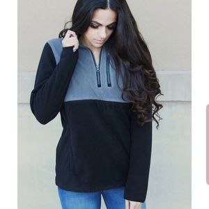 Fleece nursing pullover